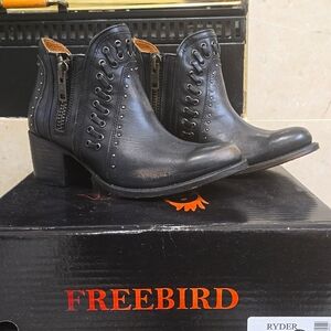 Freebird Ryder Black booties size 7